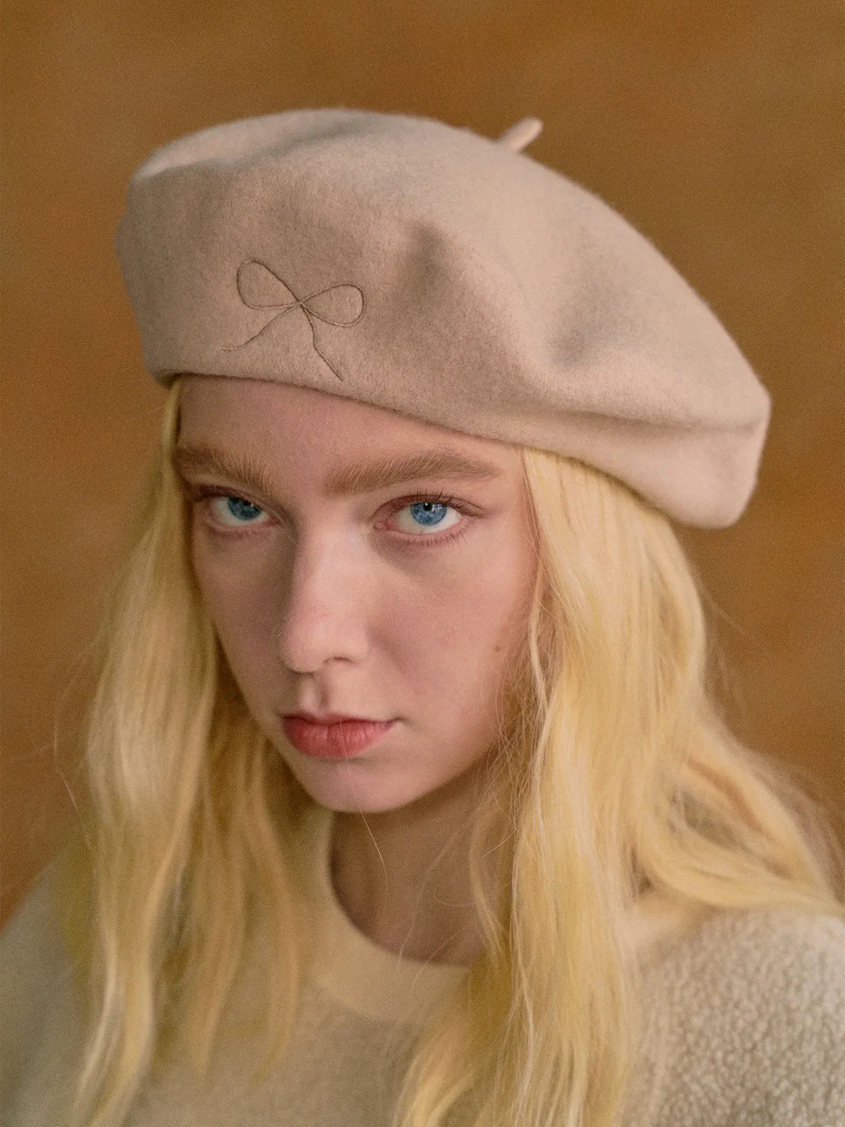 "Bon Chic" Wool Beret - Beige