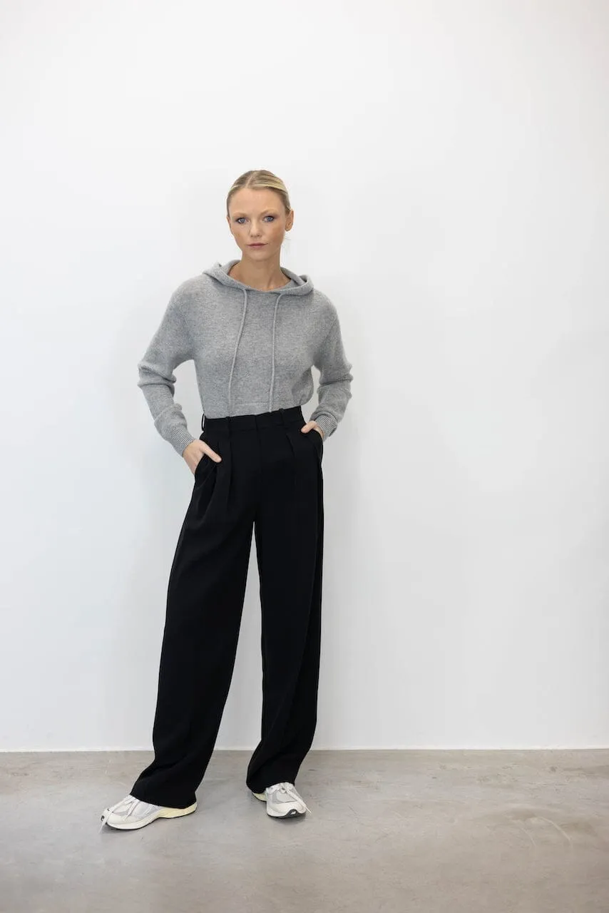 WIDE LEG PLEATED CREPE PANTS